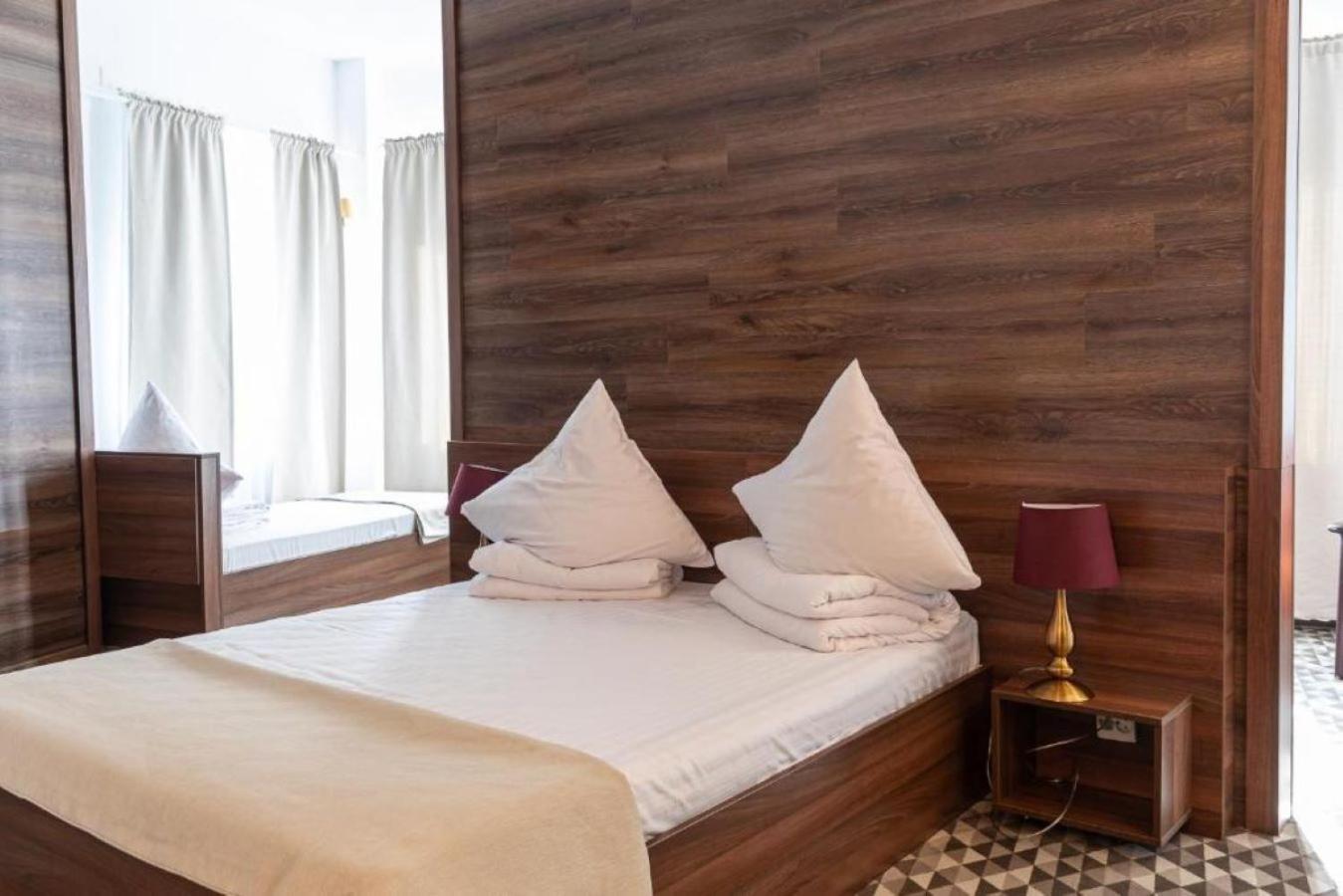 No 107 Predeal Hotel Екстериор снимка