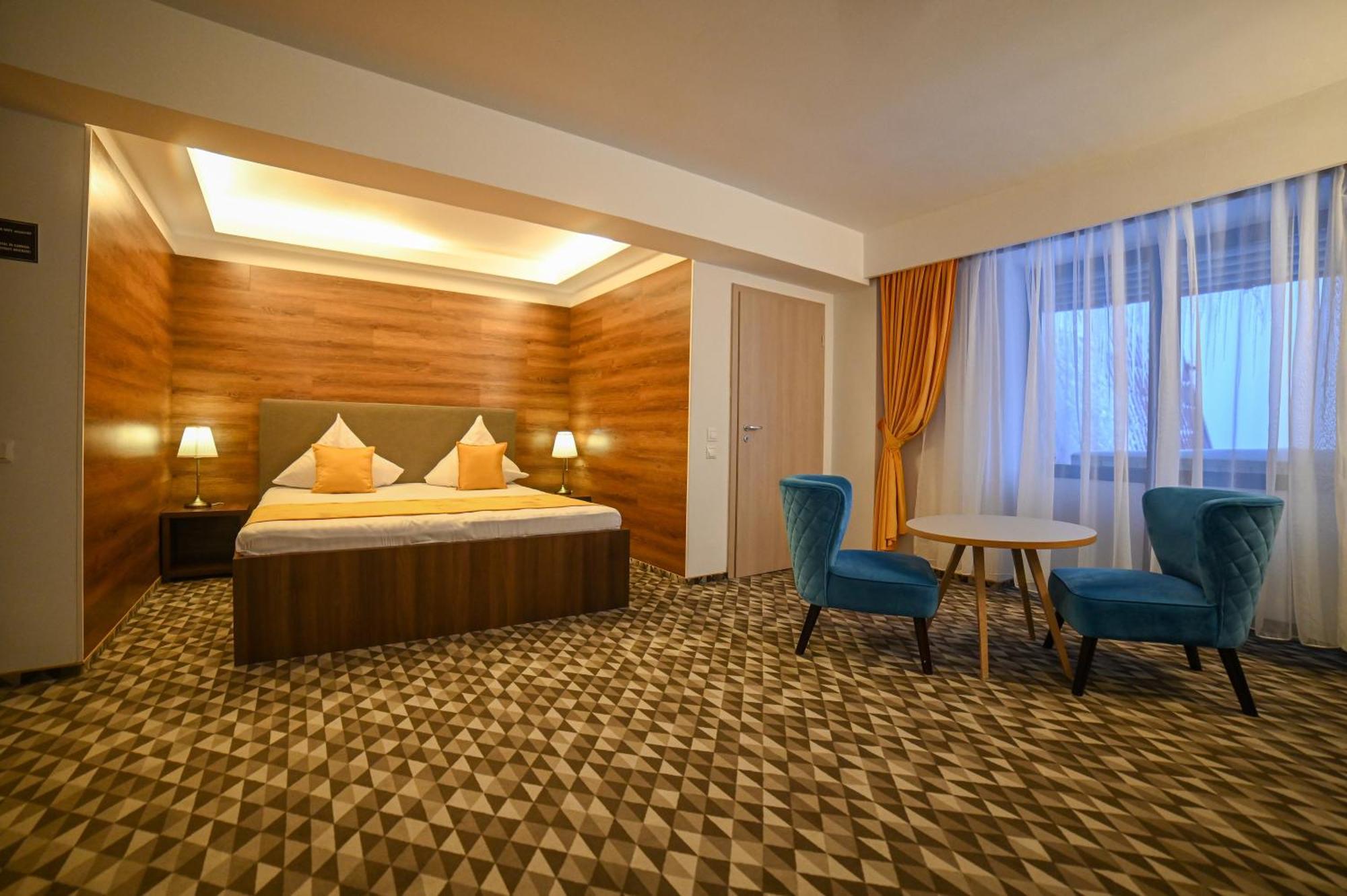 No 107 Predeal Hotel Екстериор снимка